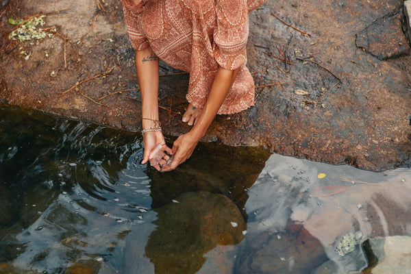 Crystal Spa Day: A Guide to Cleansing Your Crystals with Moonlight